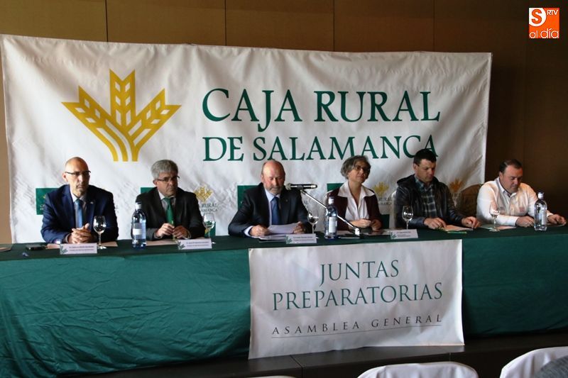 El presidente de Caja Rural Salamanca, Ernesto Moronta, presidió la primera junta preparatoria