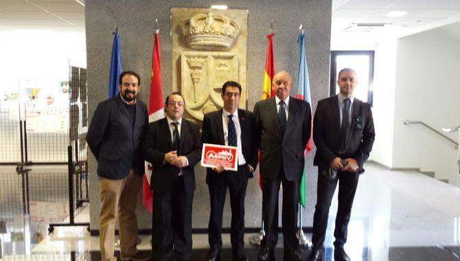 La AEPOV defiende el compromiso de la Corporación municipal con el polígono industrial  