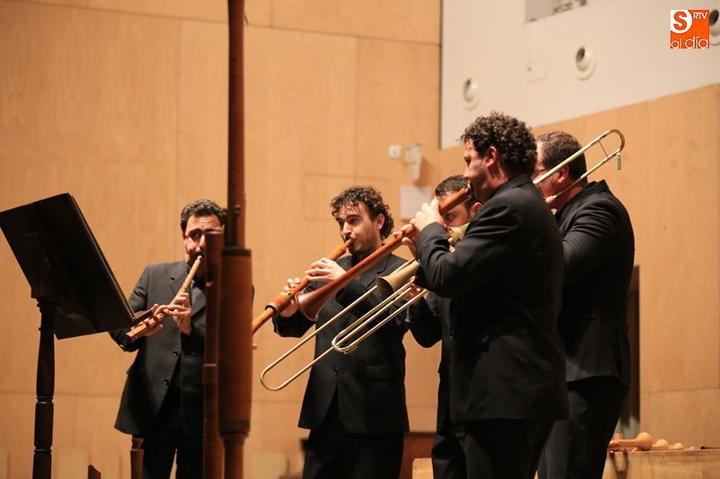 Foto 2 - Fonseca se llena de música con el concierto de La Danserye