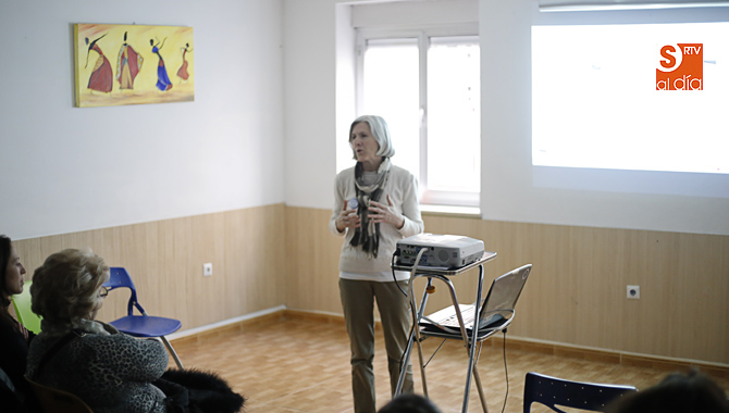 Josefina Fraile, durante la conferencia en ZOES (Foto de Álex López)