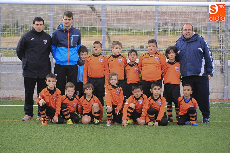 Una de las plantilla del fútbol base del CD Chamberí