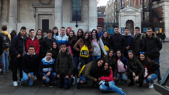 Ya se encuentran en Londres los estudiantes de 4º de ESO y 1º de Bachillerato