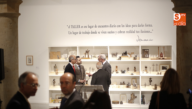 Momento de la presentación de la Exposición en la Sala de Exposiciones de Santo Domingo de la Cruz (Foto de Álex López)