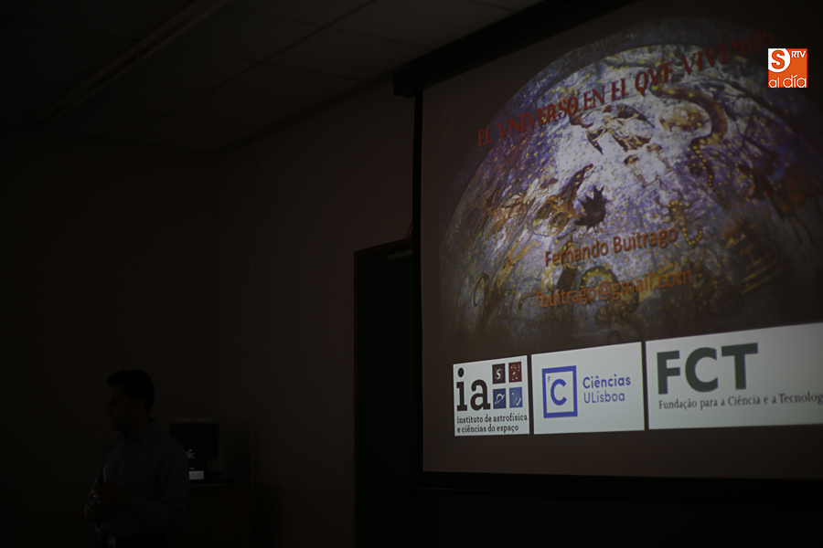 Conferencia impartida este lunes (Foto de Álex López)