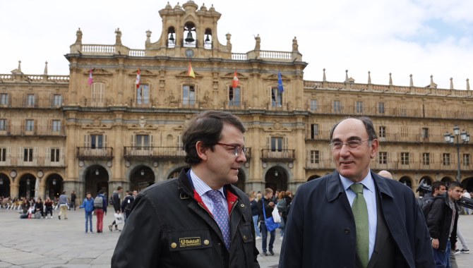 El presidente de Iberdrola, junto al alcalde de la ciudad
