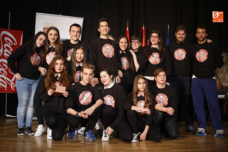 Grupo de teatro ‘Polscar’, del CC Misioneras de la Providencia, ganador del Festival (Foto de Álex López)