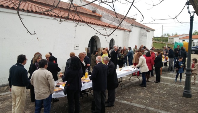 La jornada festiva concluyó con un vino de honor