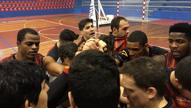 Los jugadores de Aquimisa hacen piña