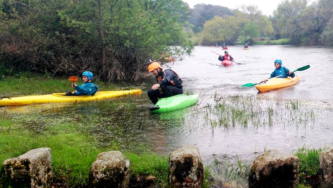 Participaron un total de 18 aficionados a las canoas y al kayak