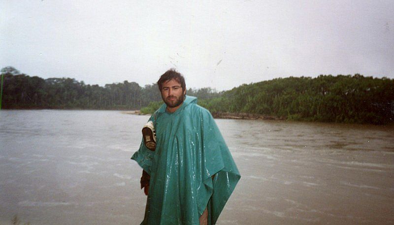  Alfredo Pérez Alencart en el Río Manu (1992)