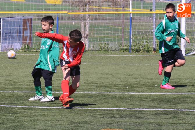 El Real Madrid C. F se fija en Asier, jugador benjamín del Pizarrales