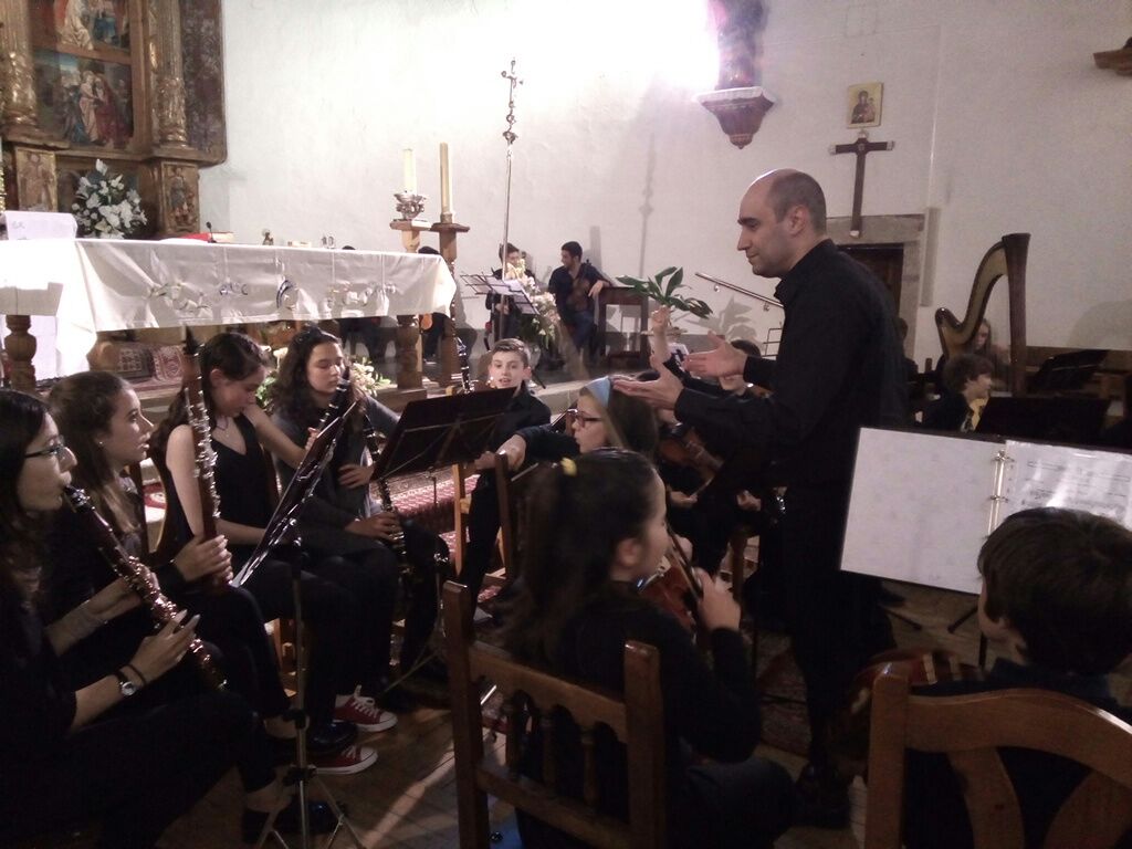 Los jóvenes músicos deleitaron al público con conocidas bandas sonoras.