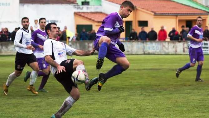 Momento del partido entre el Ciudad Rodrigo y el