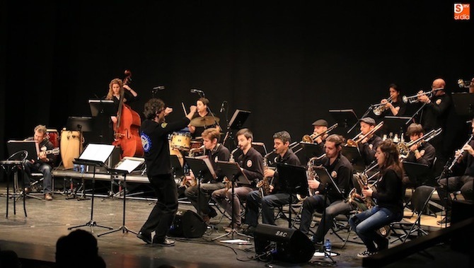 Bob Reynolds, artista invitado de la Big Band de la Universidad