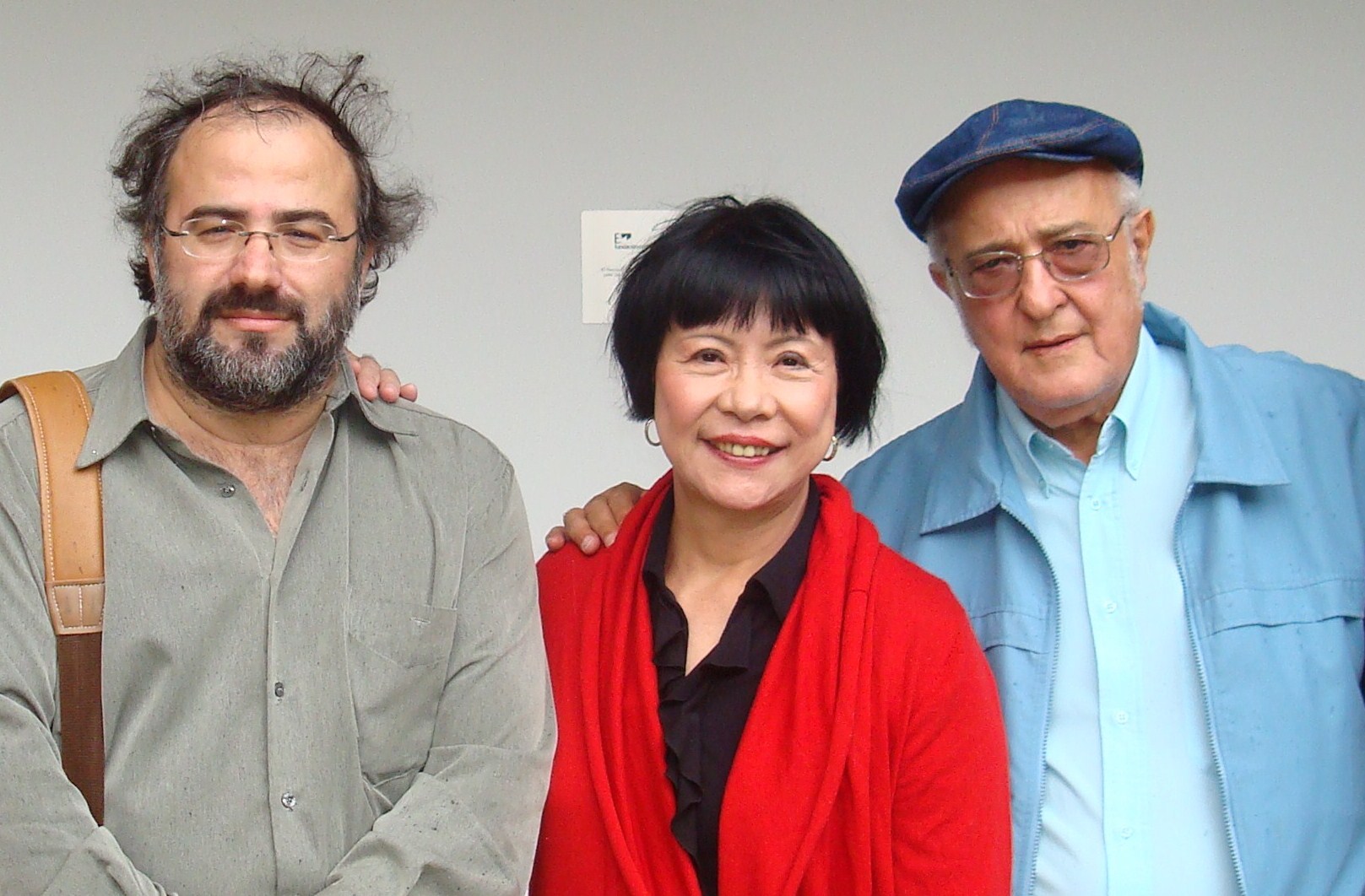 Alfredo Pérez Alencart, Satoko Tamura y Cyro de Mattos en Salamanca