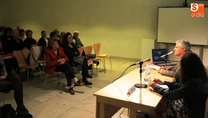 Un momento de la presentación del libro de José Manuel Sánchez Chapela