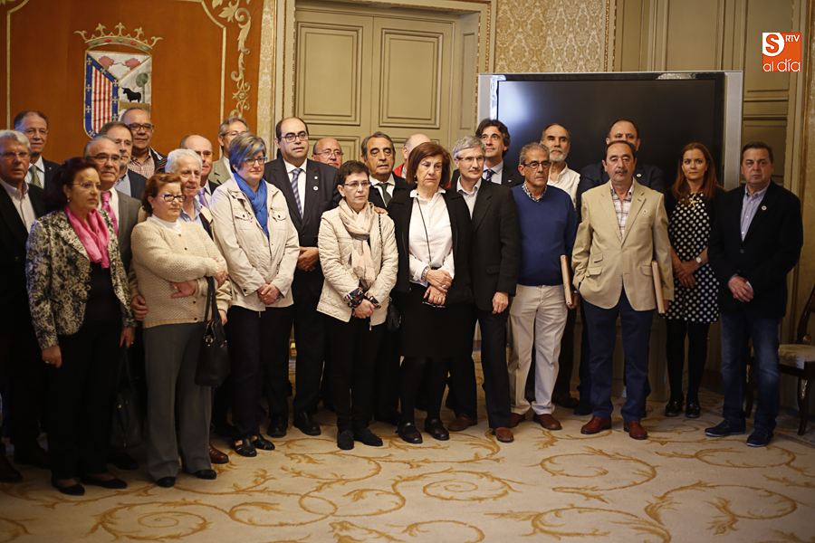 El acto dedicado a los funcionarios municipales jubilados tuvo lugar en el Salón de Recepciones / Foto de Alejandro López