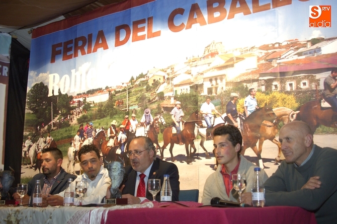 Profesionales en el mundo taurino se dieron cita en Robleda/Foto: Adrián Martín