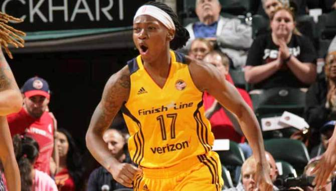 Erica llega al Perfumerías Avenida para reforzar el puesto de base del equipo