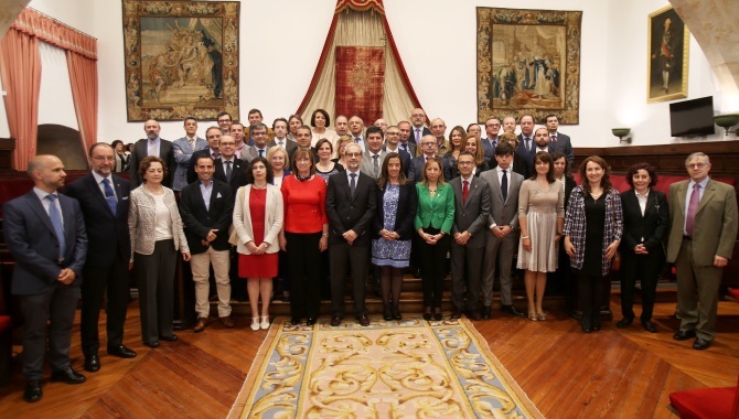 El rector preside la toma de posesión de nuevos cargos académicos y personal docente