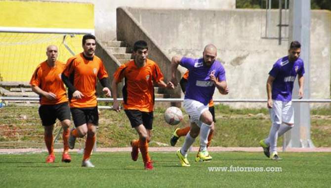 Momento de un partido de la Liga Futormes de Fútbol 7