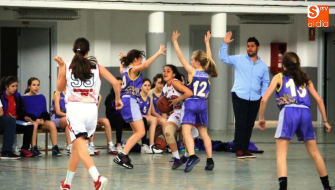 Un partido de los que se han disputado en el pabellón de Santa Marta