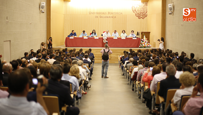 Graduación de CAFyD (Foto de Álex López)