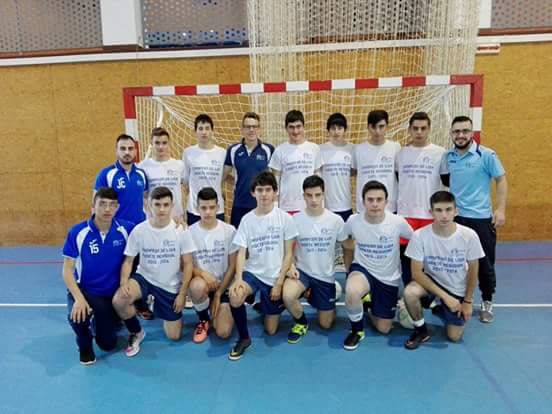 El equipo cadete del Alhambra de Guijuelo ha firmado una excelente actuación en Castro Urdiales. Foto: Jesus Fusis.