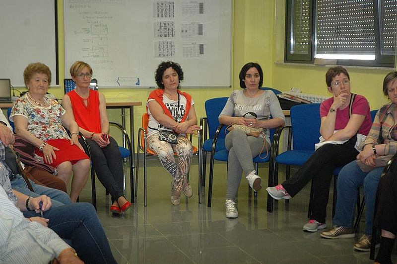 La charla trató sobre problemas de movilización de pacientes con enfermedades mentales y neurológicas. Foto: Ayto. de Gijuelo.