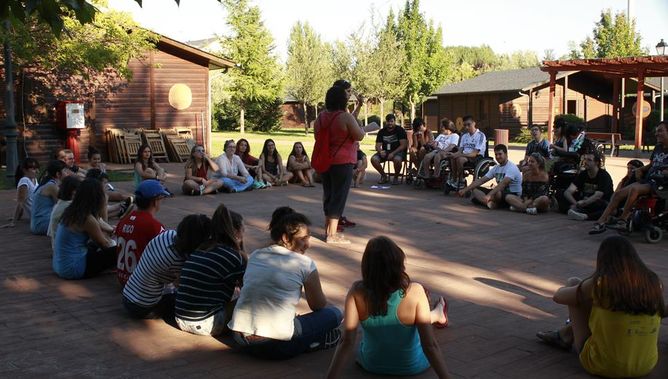 La Junta convoca nuevas ayudas por 160.000 euros para asociaciones juveniles  