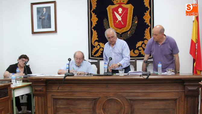 El alcalde señaló al pleno que solicitará el informe del Consultivo siguiendo los informes de Secretaría y Diputación