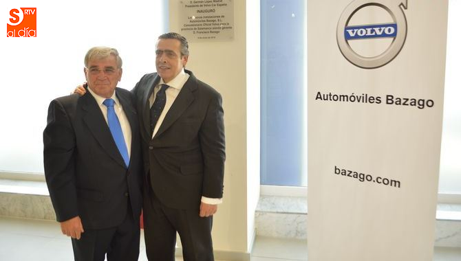 Francisco Bazago y el presidente de Volvo España, Germán López  Madrid, en las nuevas instalaciones de Volvo en Salamanca