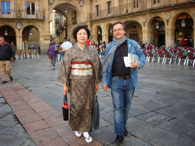 Miguel Elías con la poeta japonesa Satoko Tamura (foto de Jacqueline Alencar)