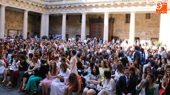 Ceremonia de graduación de los estudiantes de Filología. Foto: Alberto Martín