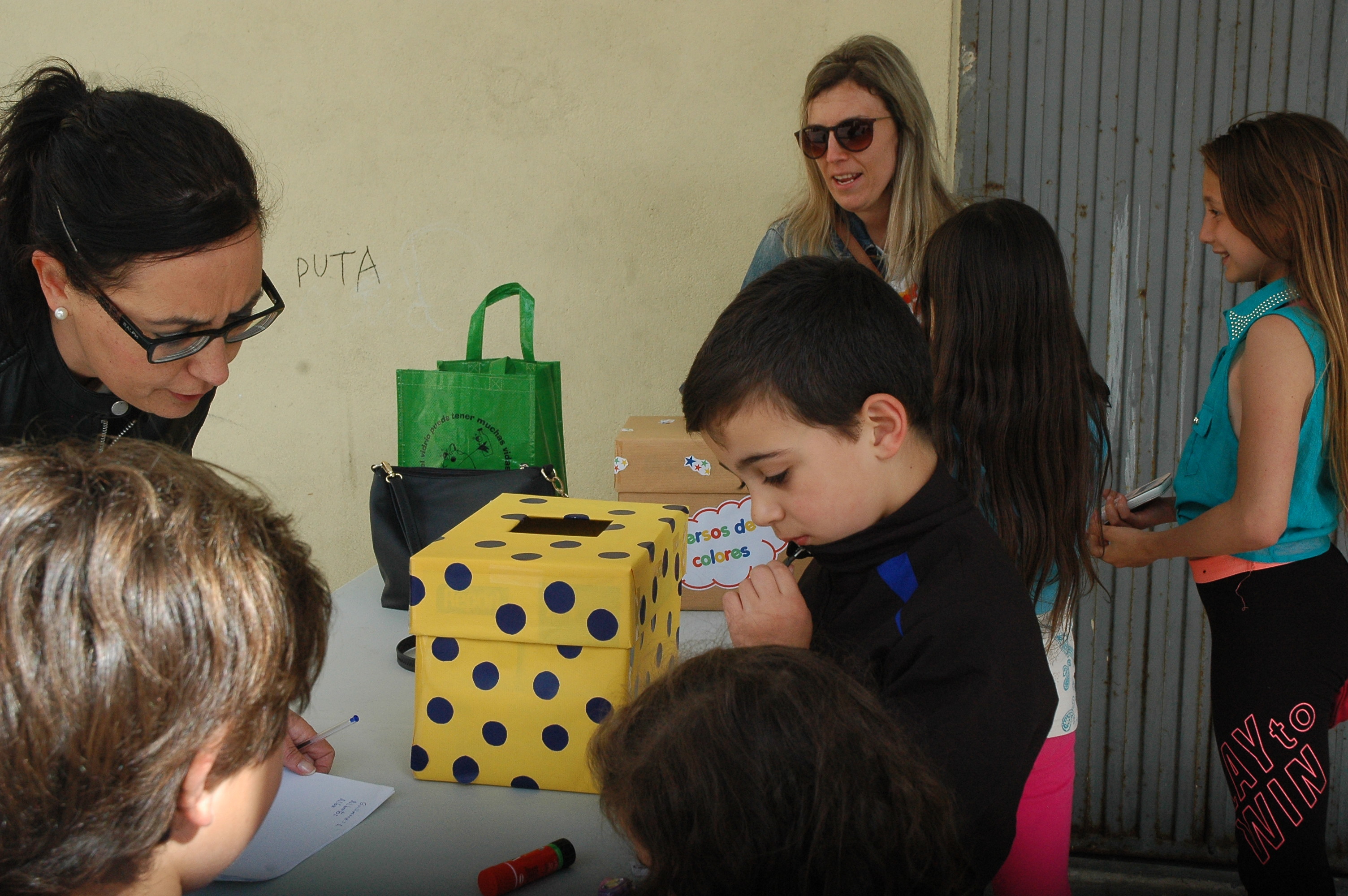 Lectura Playeras marca el final de curso en la biblioteca municipal David Hernández  