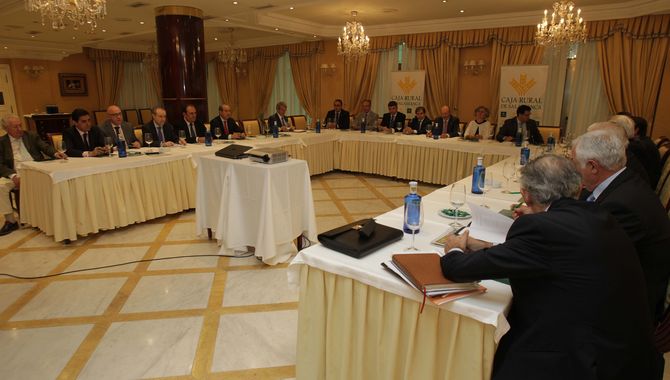 Reunión de los Consejos de Administración de Caja Rural