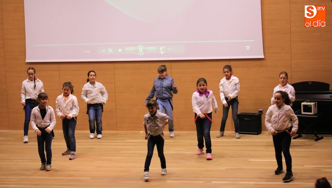 La Asociación de Vecinos de Vistahermosa-Buenaventura cierra el curso con actuaciones