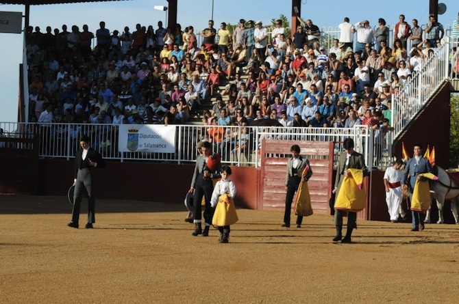 Completo calendario de actuaciones para los alumnos de la Escuela de Tauromaquia  