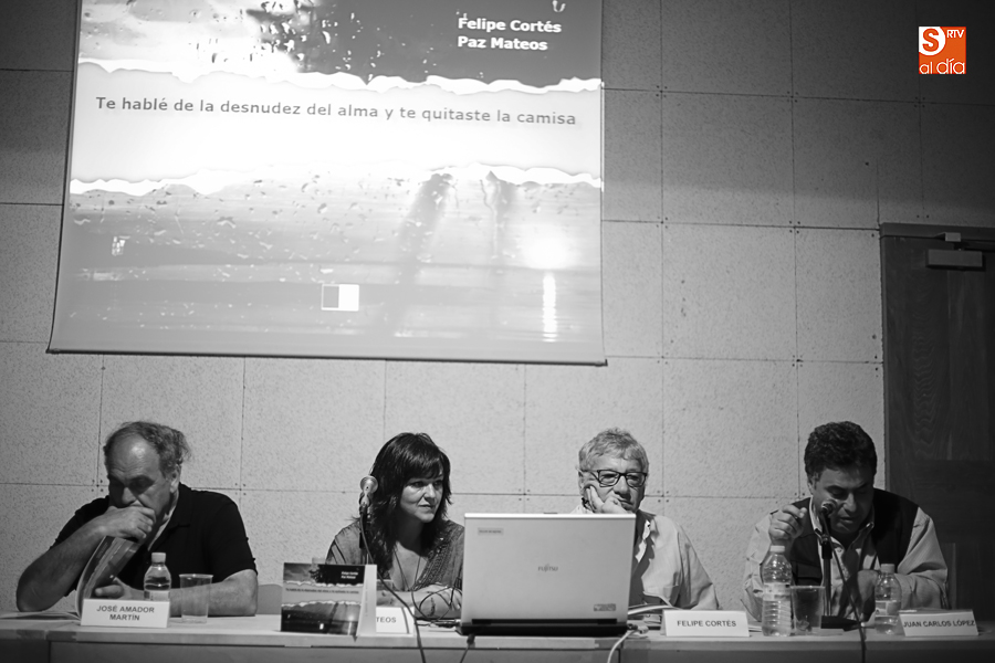 Un momento del acto de presentación en la Casa de las Conchas (Foto de Álex López)