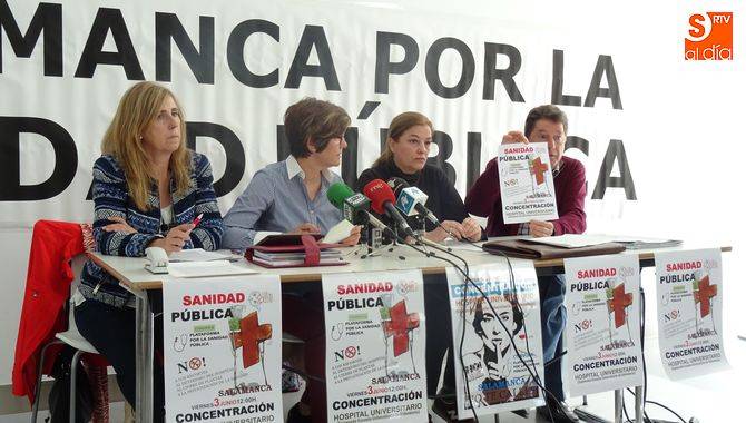 Integrantes de la Asociación para la Defensa de la Sanidad Pública de Salamanca