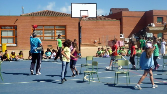 Los padres rechazan que en el CEIP Pablo Picasso tenga sólo un grupo de Infantil