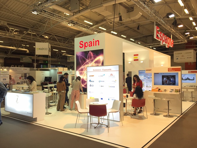 Espacio español en la WNE París 2016. Foto: Foro de la Industria Nuclear