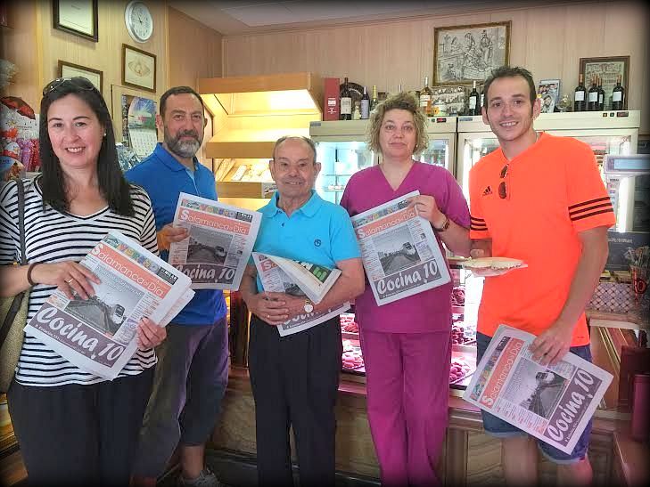 SALAMANCA AL DÍA en La Madrileña del Parque Picasso, uno de los 22 puntos de distribución con expositor