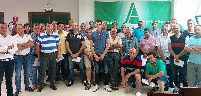 El presidente de Asaja Salamanca estima que es necesaria la unión de todos el sector apícola para revertir la situación / ASAJA