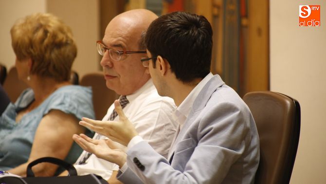 José Luis Mateos ha presentado la moción socialista. Foto: Alejandro López