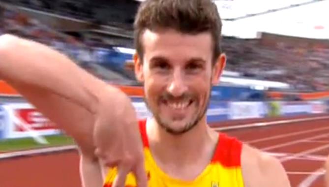 Álvaro de Arriba, momentos antes de iniciar la final de 800