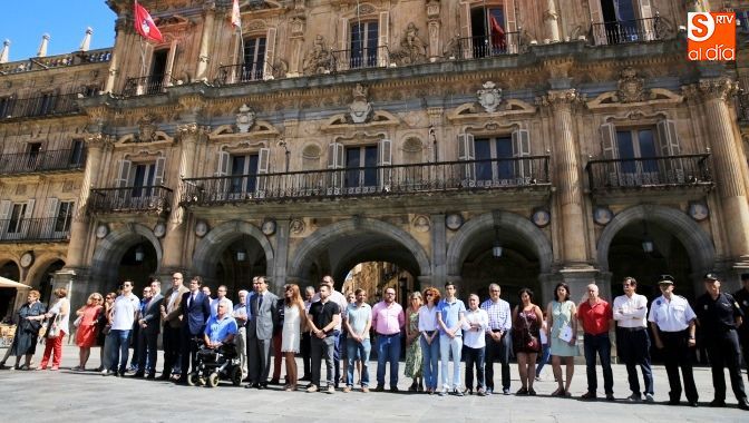 Concentración en la Plaza Mayor / Foto de Alberto Martín
