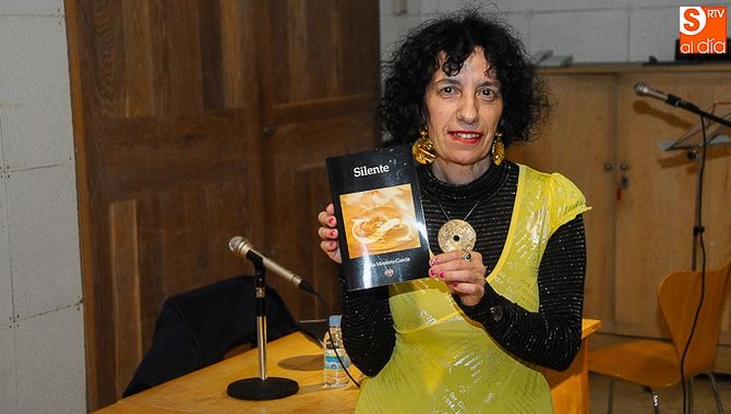 La poeta y escritora Sofía Montero