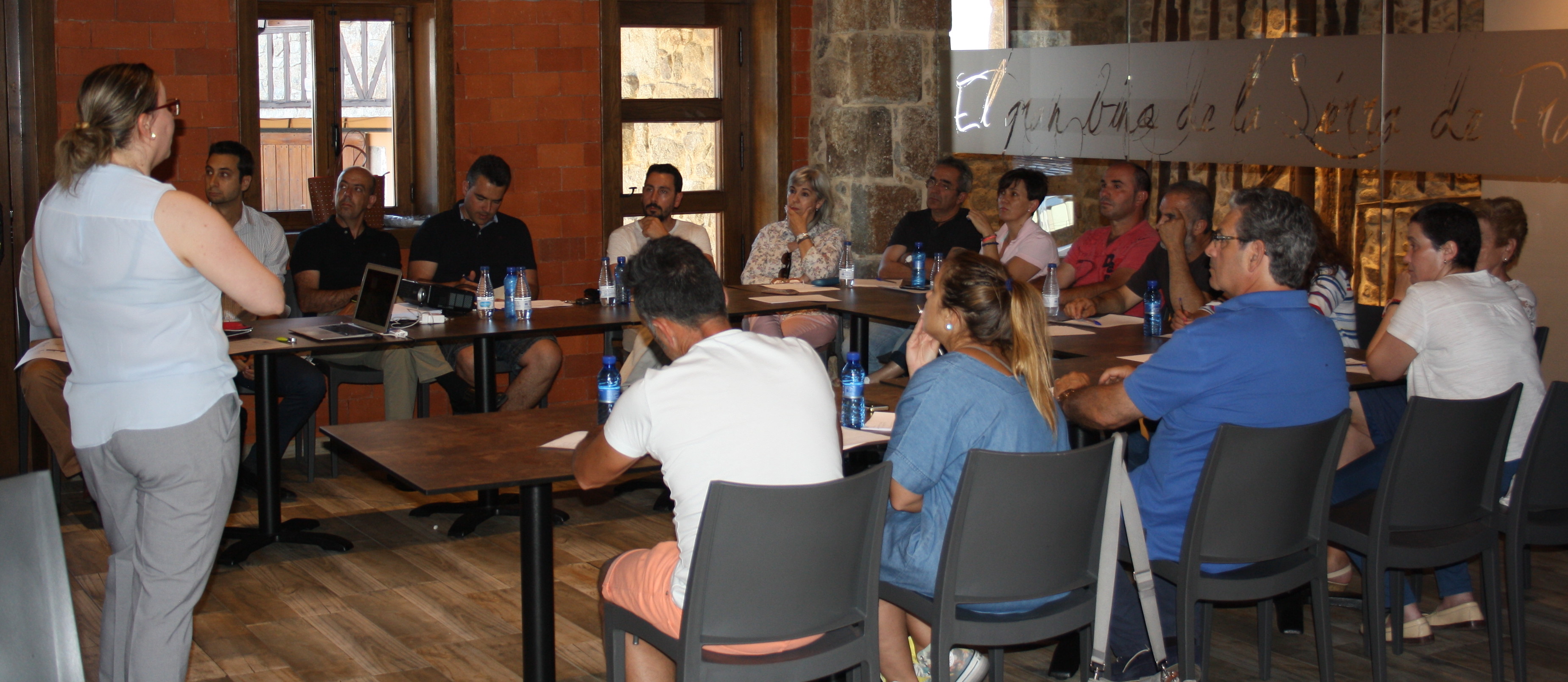 La charla trató en gran medida de las posibilidades del mercado chino. Fotos: Adriss.