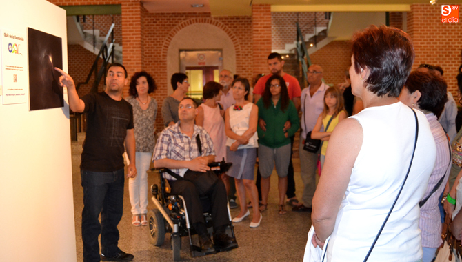 Decenas de personas asistieron a la presentación de la muestra Astrofotografía de O.S.A.E. en el CDS
